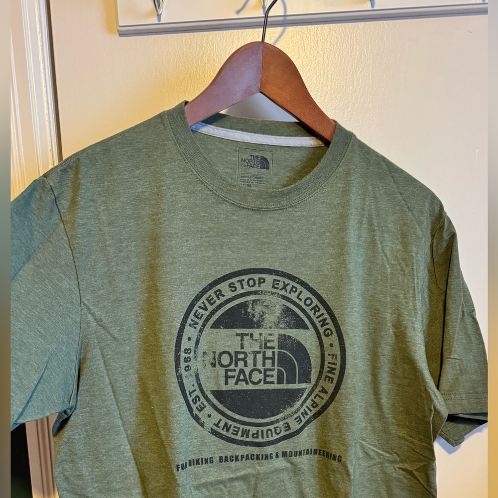 Northface men’s tee